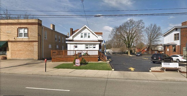 Building Photo - 3639 Glenmore Ave