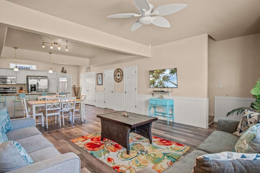 Building Photo - 15016 Beach Walk Loop