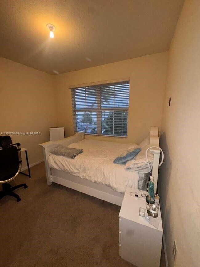 Building Photo - 11605 NW 89th St