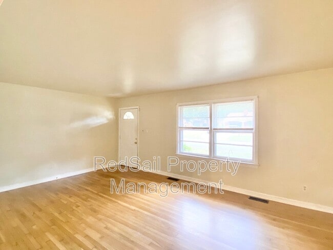 Building Photo - 18 Ivy Farms Rd