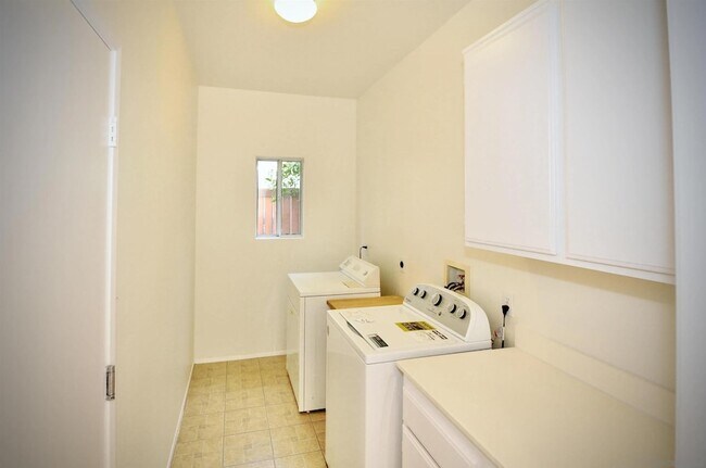 Building Photo - 11106 Ivy Hill Dr