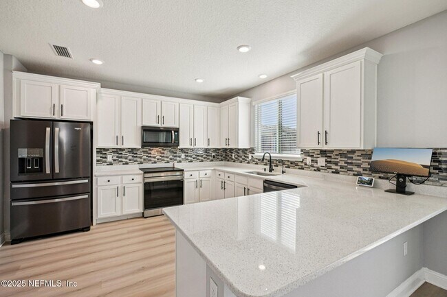 Building Photo - 14270 Durbin Island Way