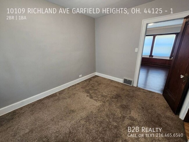 Building Photo - 10109 Richland Ave