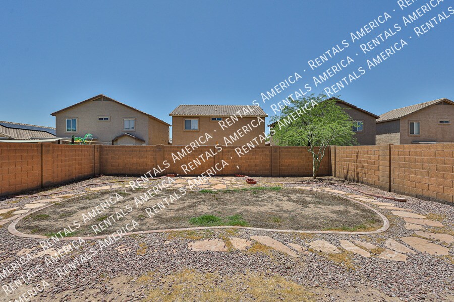 Building Photo - 11627 W Cheryl Dr