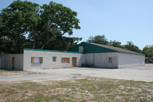 Building Photo - MR Rogers Appliances