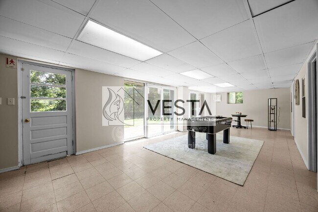 Building Photo - 90 Knob Hill Rd