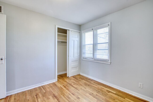 Building Photo - 3 Bedroom Single Family Rental - Fenced in yard