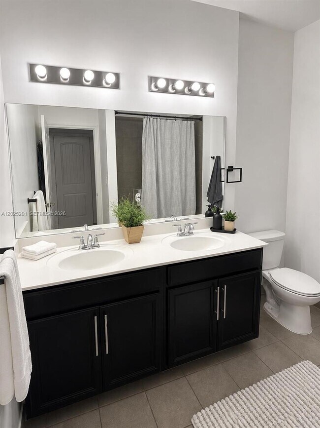 Building Photo - 25061 SW 118 Ct