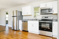 Building Photo - NEWLY RENOVATED 2 bedroom, 1 bathroom at G...