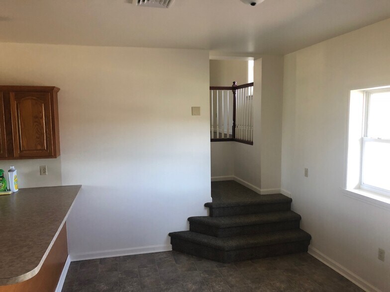 Building Photo - 5302 Lycoming Mall Dr
