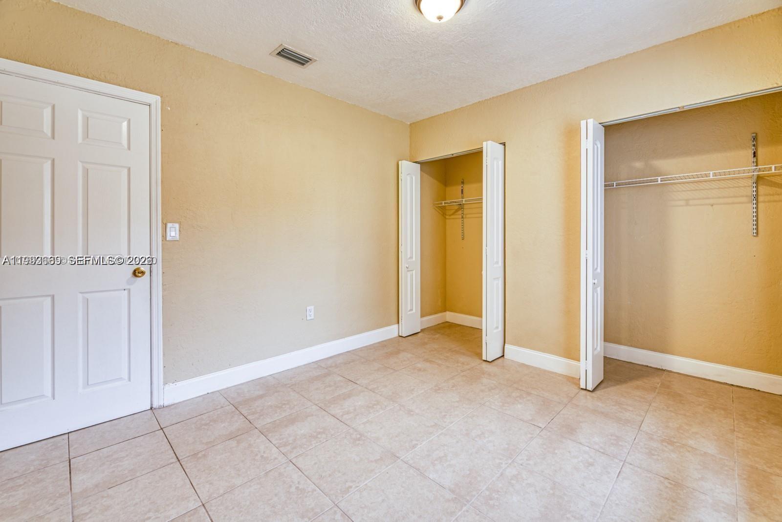 Building Photo - 13005 NW 8th Ave