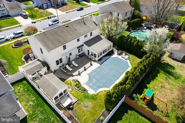 Building Photo - 5 Greenleigh Cir