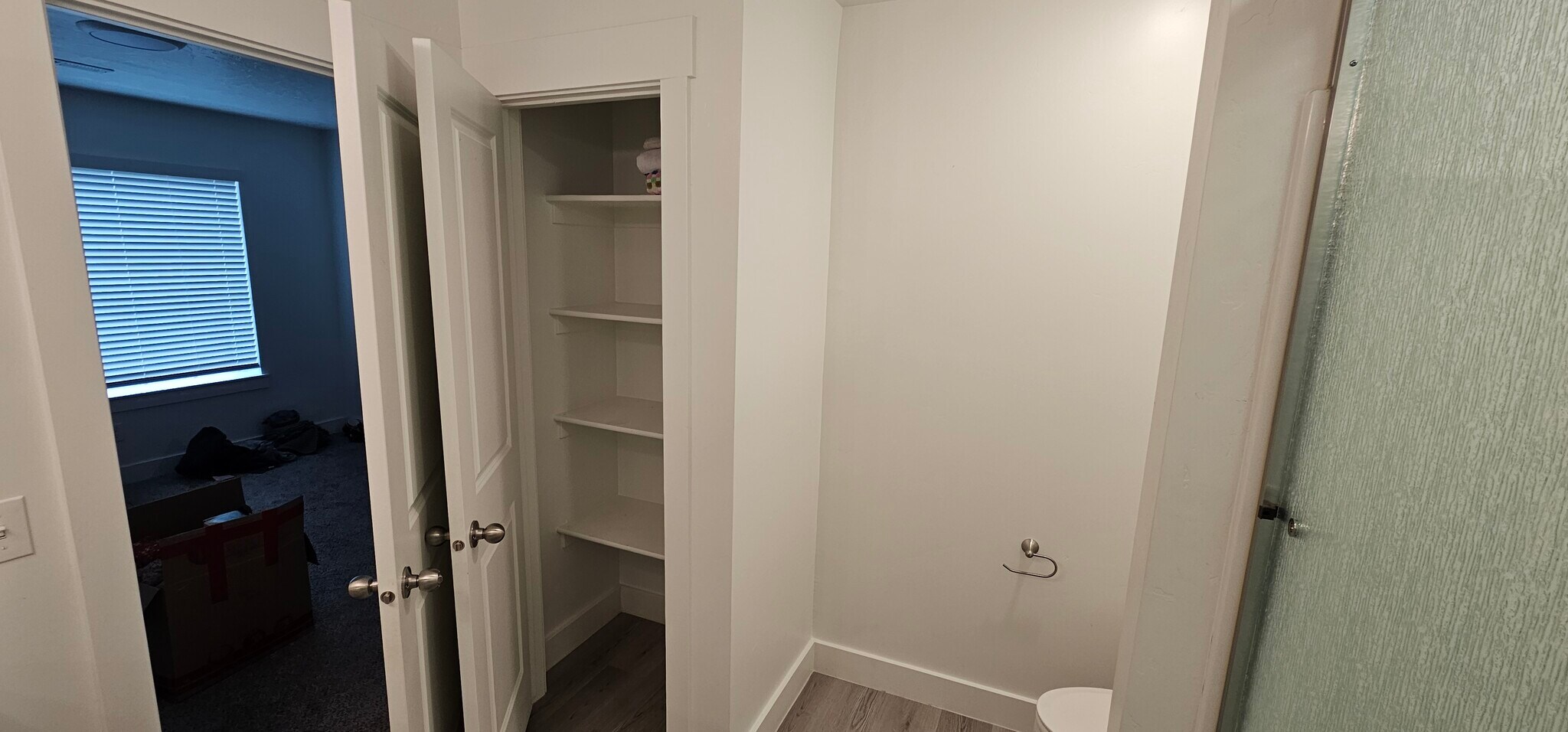 Building Photo - 1096 N 1840 W