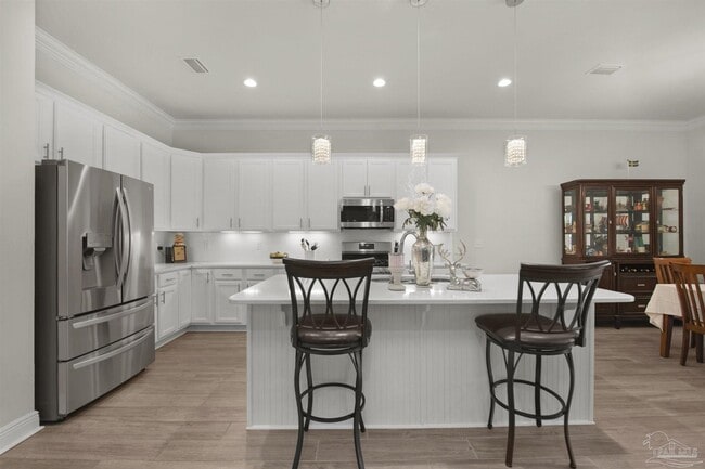 Building Photo - 5718 Oak Hvn Ln