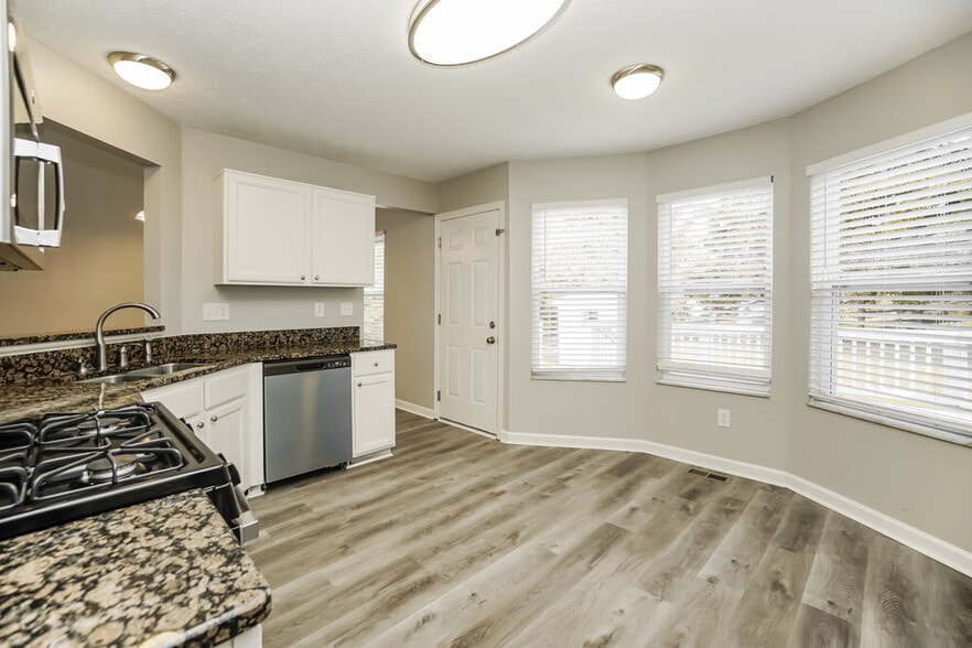 Building Photo - 465 Wynridge Dr