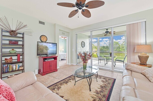 Building Photo - ***FULLY FURNISHED - 2/2 condo with LAKE V...