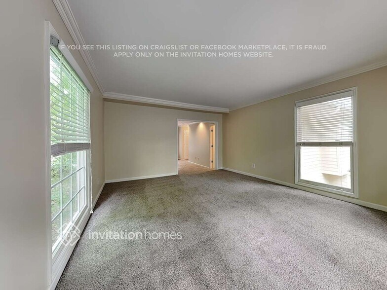 Building Photo - 9320 N Lake Dr