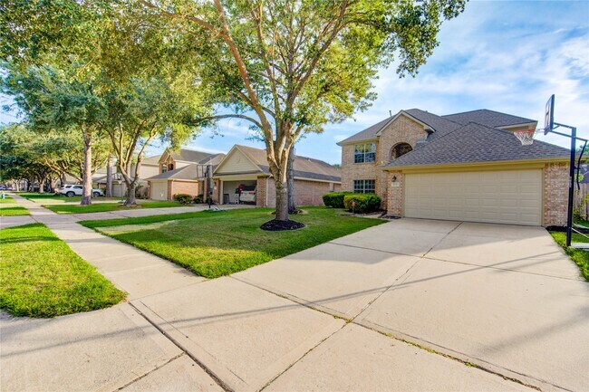 Building Photo - 5010 Moss Garden Ln