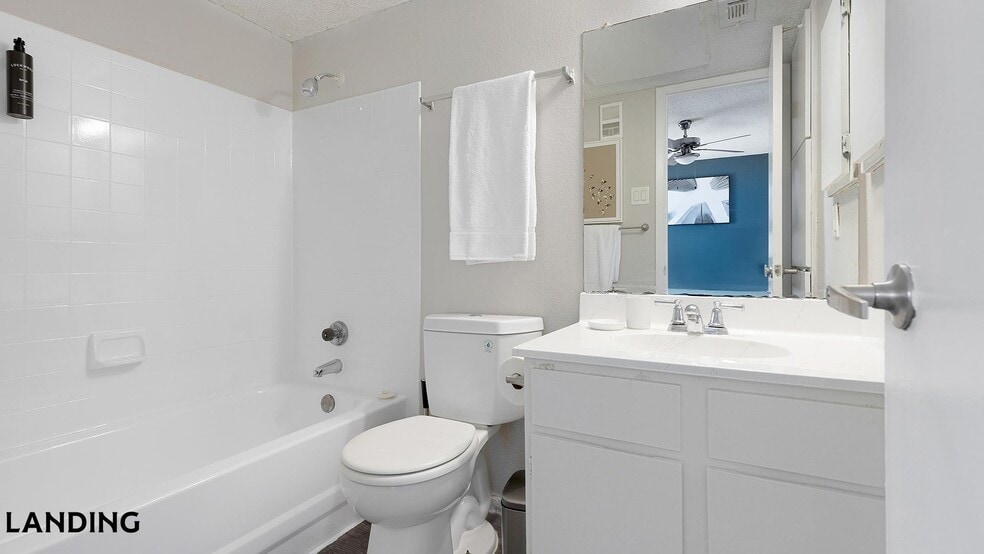 Building Photo - 130 Camino De Oro
