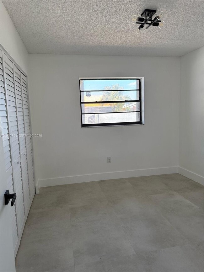 Building Photo - 15332 SW 80th Ln