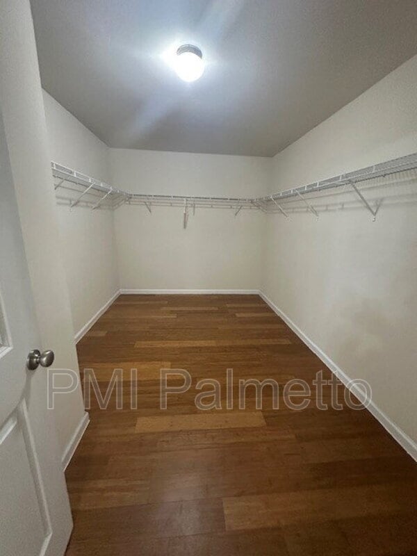 Building Photo - 348 Woodmill Cir