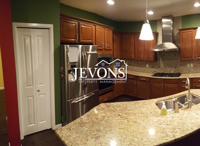 Building Photo - Coming Soon! Gorgeous 4BD Home in the Heart of Issaquah Highlands