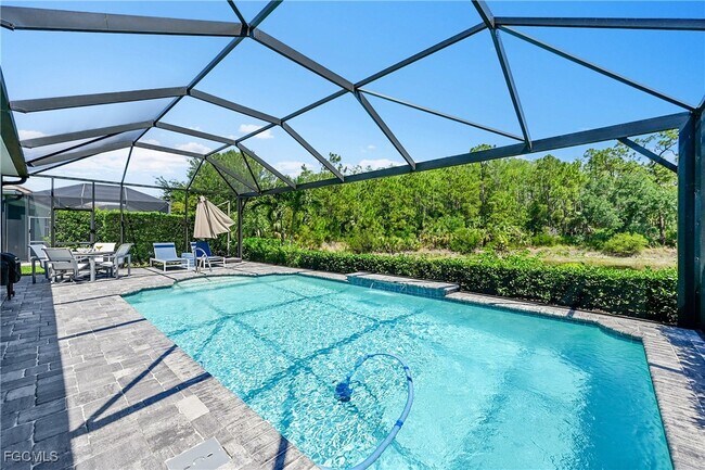 Building Photo - 13725 Magnolia Isle Dr
