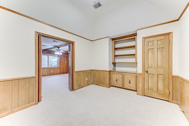 Building Photo - 5311 Havenwoods Dr