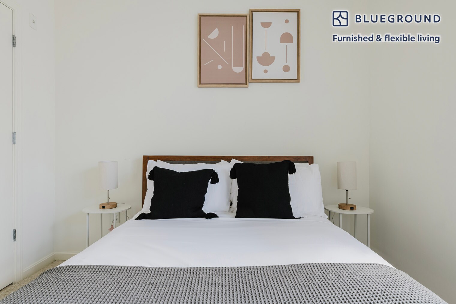 Building Photo - 333 Great River Rd