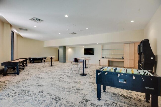 Building Photo - 1240 S 2nd St