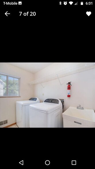 Building Photo - 1275 Redpine Way