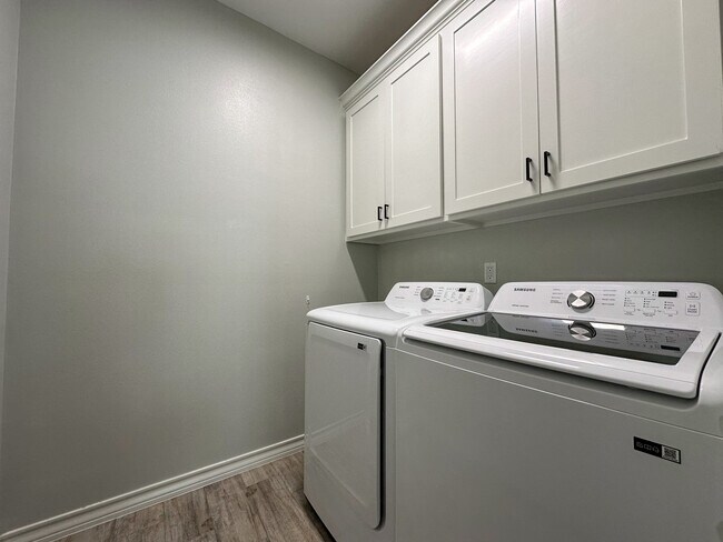 Building Photo - 309 Kindinger Rd