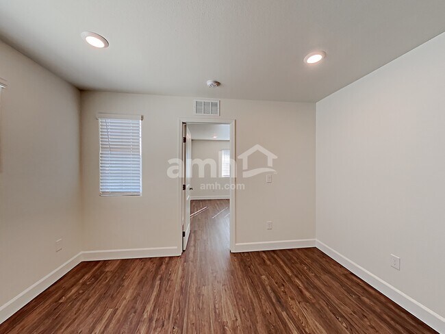 Building Photo - 342 Timber Kate Pl