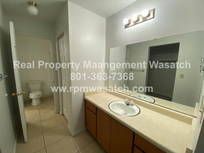 Building Photo - Check out This 3 Bedroom 1.5 bathroom Dupl...