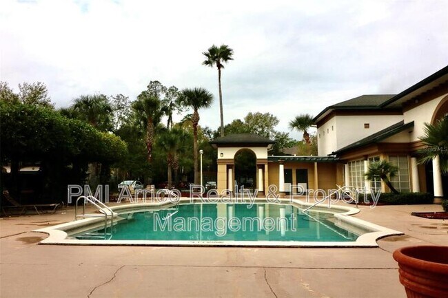 Building Photo - 17101 Carrington Park Dr