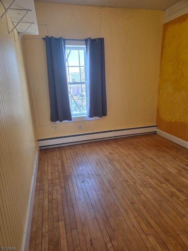 Building Photo - 25 Main St