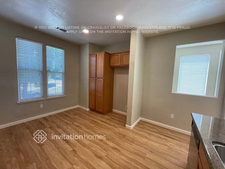 Building Photo - 118 Palermo Way
