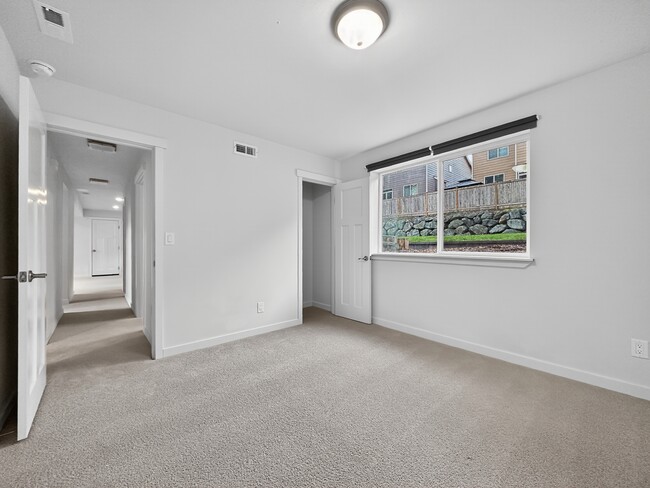 Building Photo - 16218 3rd Ave SE