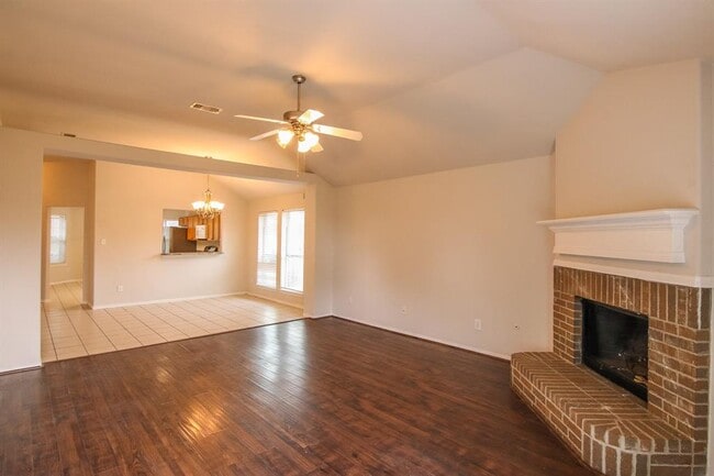 Building Photo - 21903 Silverfield Park Ln