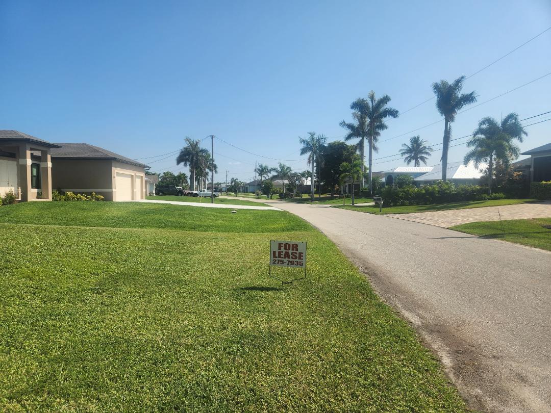 road view north - 2536 SW 24th Ct