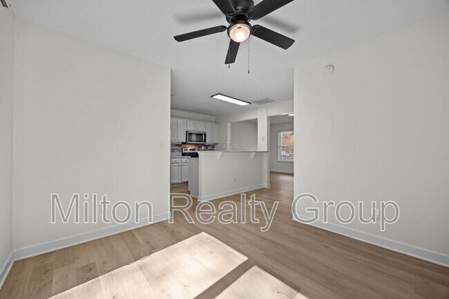 Building Photo - 107 Laura Ln