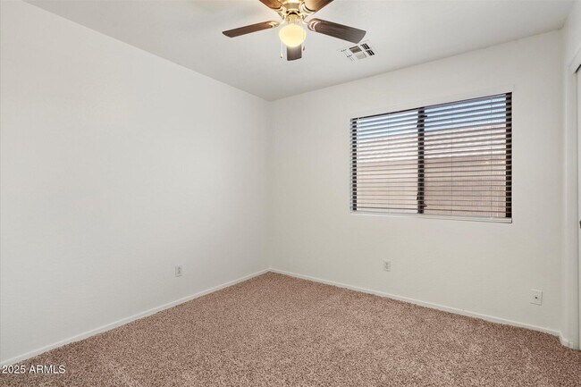 Building Photo - 15848 W Woodlands Ave