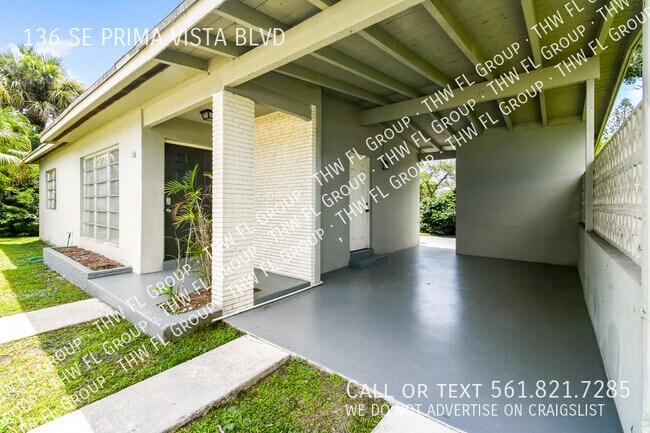 Building Photo - 136 SE Prima Vista Blvd