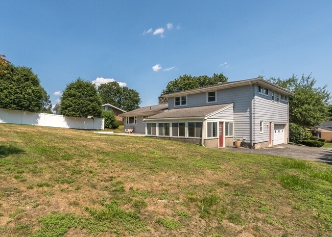 Building Photo - 56 Rosewood Dr