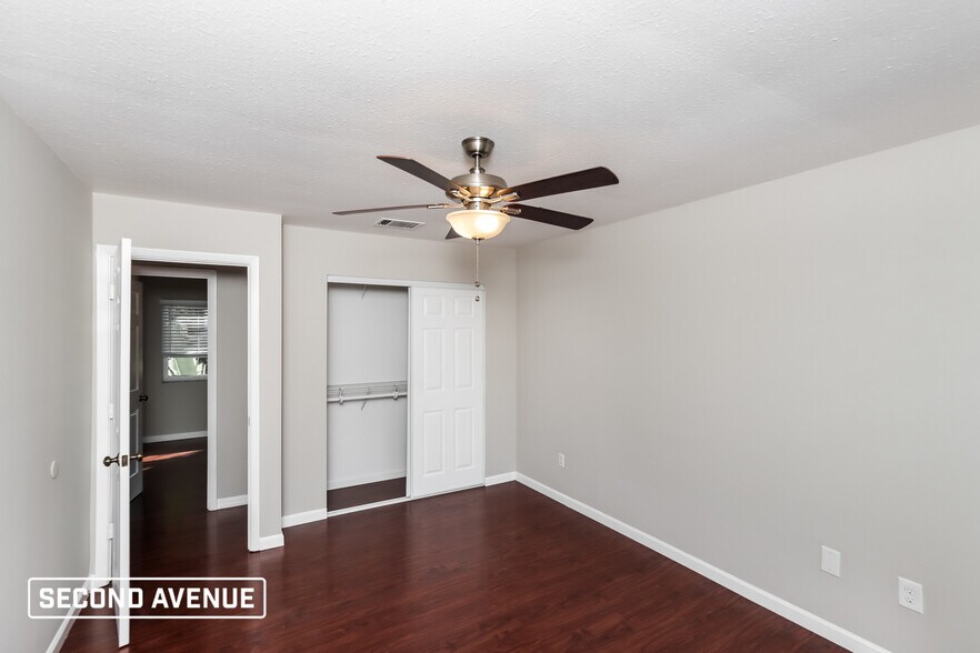 Building Photo - 1581 Neosho St NE