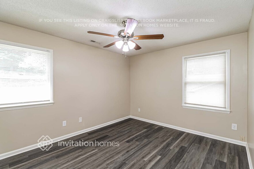 Building Photo - 5937 Loch Arbor Ln