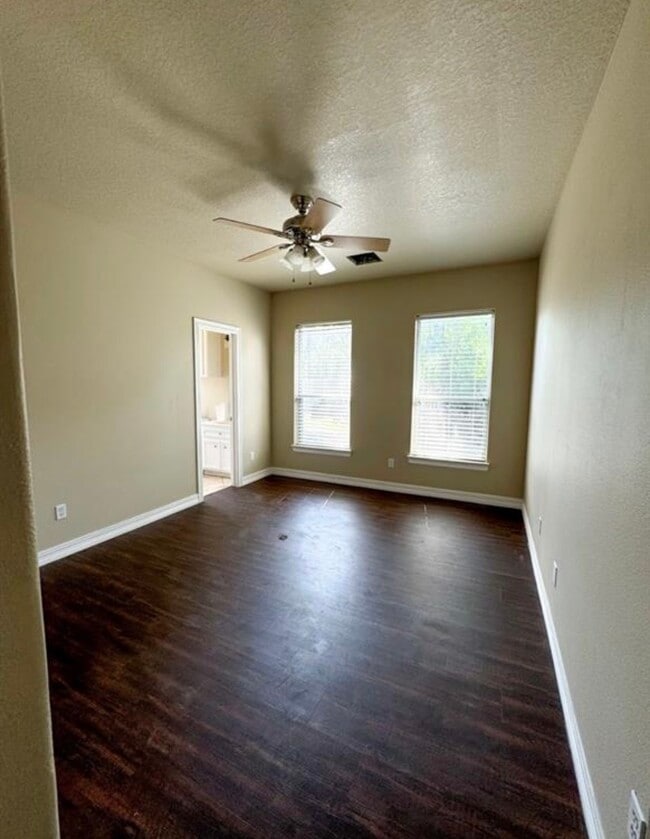 Building Photo - 16539 Amargos Dr