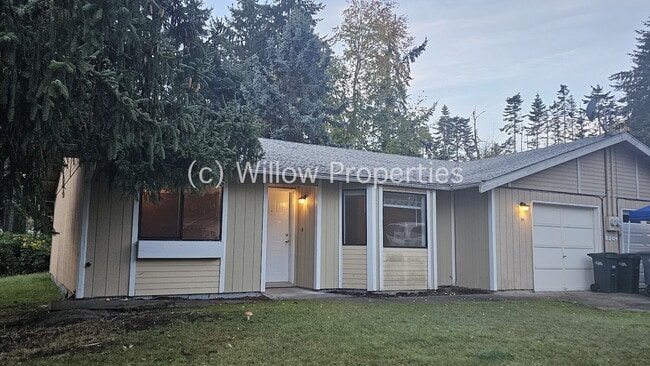Building Photo - Two bedroom Puyallup Duplex