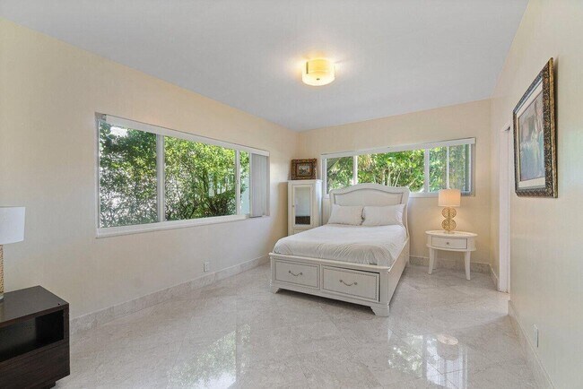 Building Photo - 3 Ocean Ln