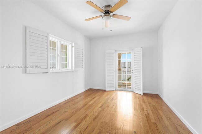 Building Photo - 1415 Sunset Harbour Dr